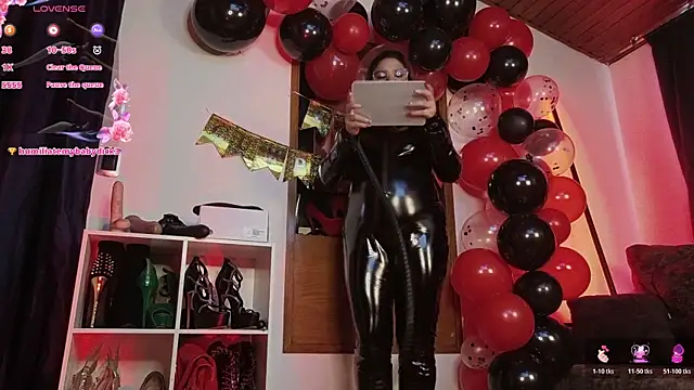  LuanaDabbraccio online show from April 30, 2026, 1:50 pm