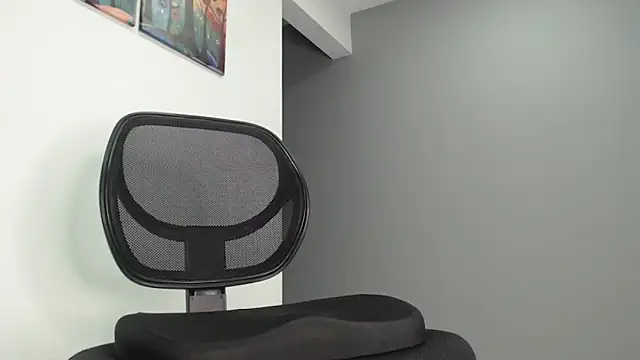 bigdick monster1 online show from October 1, 2025, 9:59 am