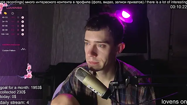 Snapshot of w0rkman chatting on October 9, 2025, 7:34 pm w0rkman online show from October 9, 2025, 7:34 pm