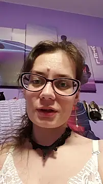 Snapshot of MilanaPure chatting on October 29, 2025, 8:10 pm MilanaPure online show from October 29, 2025, 8:10 pm