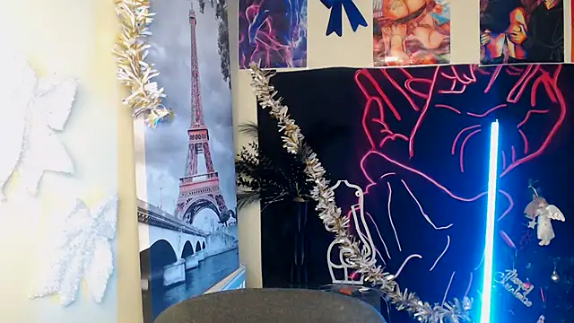 VanessaRey  online show from January 7, 2026, 4:42 pm