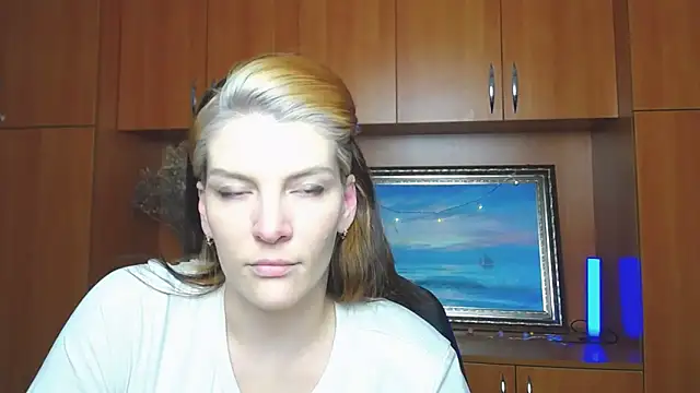 VanessaRey  online show from February 21, 2026, 5:25 pm