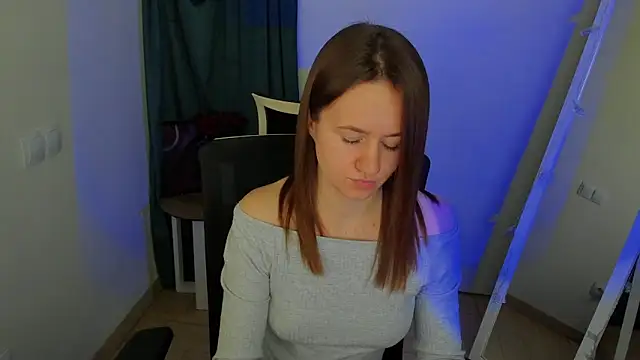 Catherine e online show from October 20, 2025, 6:52 pm