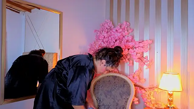 angelinarouse  online show from April 9, 2026, 3:39 am