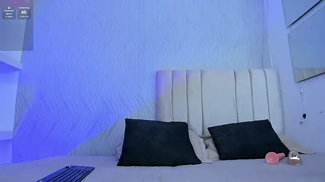 juliana luque online show from November 10, 2025, 12:15 pm