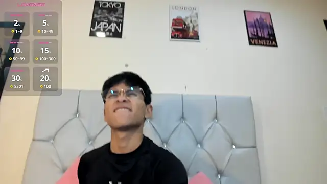 Ethan Westt online show from March 19, 2025, 8:54 pm