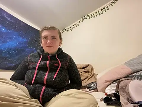 Snapshot of ShereeJenkins chatting on March 17, 2025, 6:53 pm ShereeJenkins online show from March 17, 2025, 6:53 pm