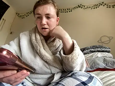 Snapshot of ShereeJenkins chatting on March 21, 2025, 2:07 pm ShereeJenkins online show from March 21, 2025, 2:07 pm