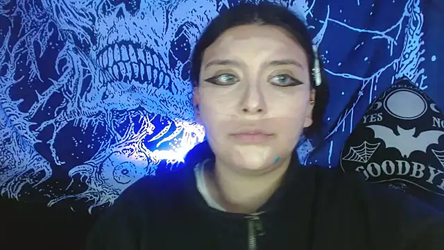 mikaskullcs online show from October 1, 2025, 4:40 am