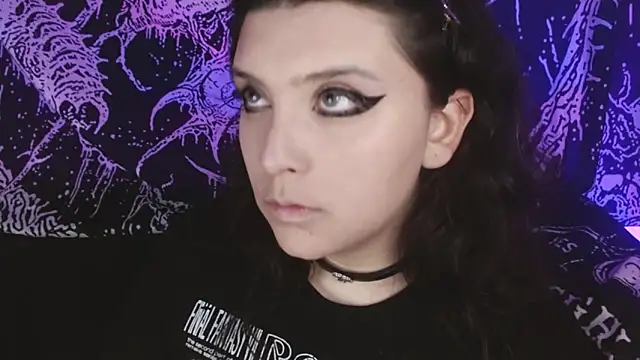 mikaskullcs online show from November 19, 2025, 10:10 pm