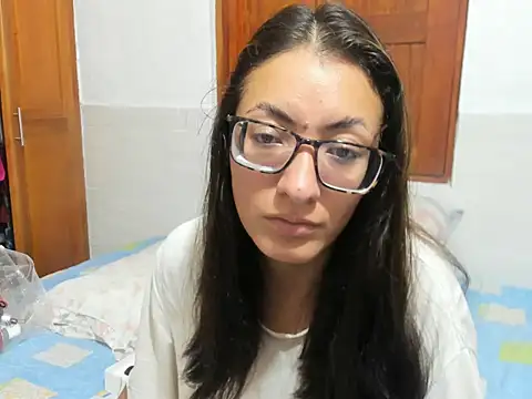 DulceXmile online show from April 24, 2026, 4:31 pm