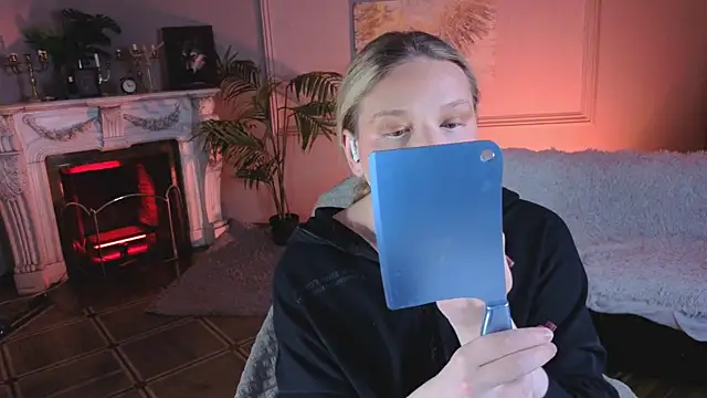 Jes Solar online show from November 21, 2025, 9:46 pm