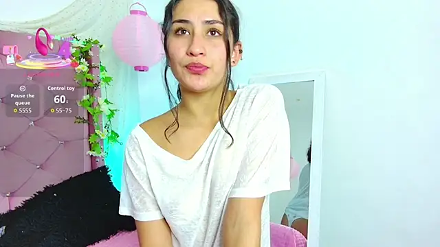 kity x online show from December 4, 2025, 7:00 pm