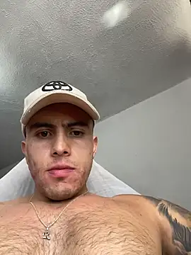 Snapshot of LucasJewely chatting on February 3, 2026, 5:07 pm LucasJewely online show from February 3, 2026, 5:07 pm