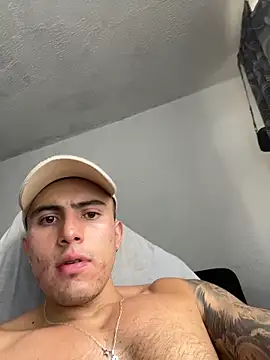 Snapshot of LucasJewely chatting on February 6, 2026, 5:49 pm LucasJewely online show from February 6, 2026, 5:49 pm