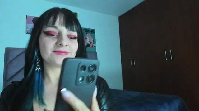 KARINNA  RAVEN online show from November 17, 2025, 10:59 pm