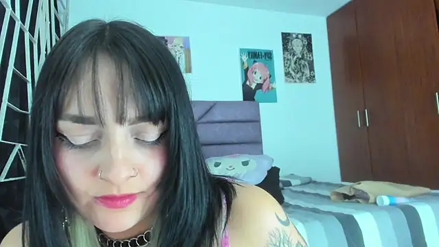 KARINNA  RAVEN online show from February 3, 2026, 2:53 am