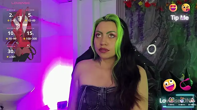 Snapshot of midory_ chatting on October 11, 2025, 3:39 am midory online show from October 11, 2025, 3:39 am