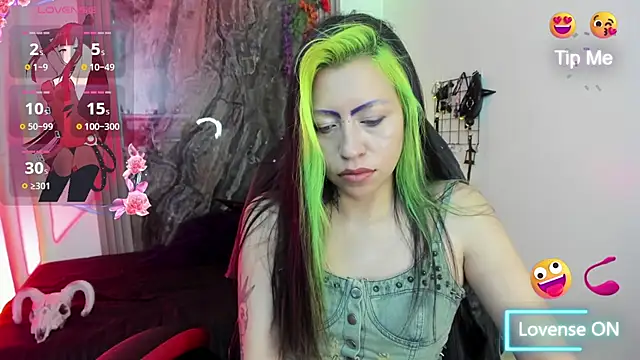 Snapshot of midory_ chatting on October 19, 2025, 2:56 am midory online show from October 19, 2025, 2:56 am