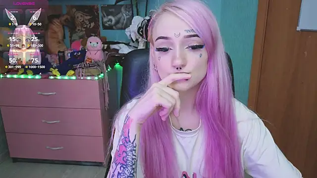 Manuela unicorn online show from September 26, 2025, 8:13 pm