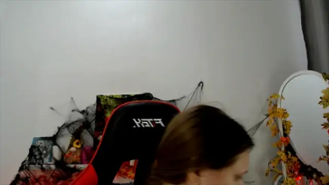 Lucky Lana online show from October 29, 2025, 2:25 am