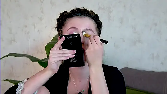 AshleyD  online show from September 29, 2025, 2:38 am