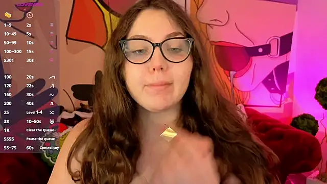 LuxSopphia online show from January 15, 2026, 8:12 pm