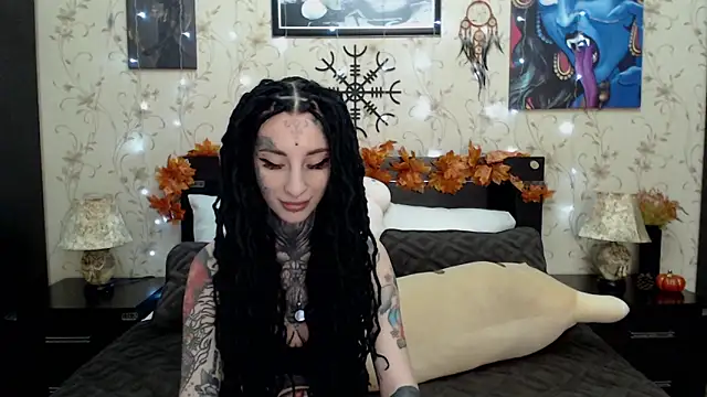 Velvetbat online show from October 10, 2025, 7:07 am