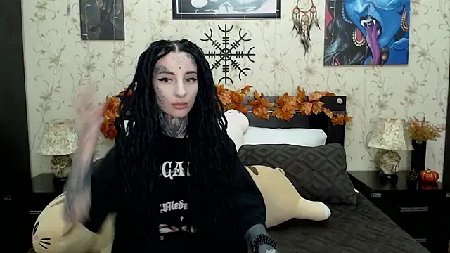 Velvetbat online show from October 28, 2025, 7:45 am