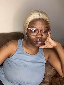 YummyMelanin117 online show from February 22, 2026, 10:08 pm