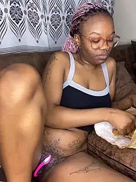 YummyMelanin117 online show from May 14, 2026, 10:38 pm
