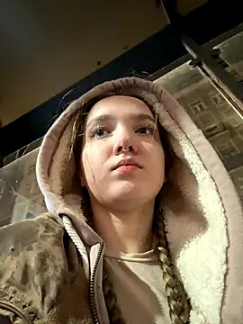 bambi lu online show from November 13, 2025, 6:07 pm