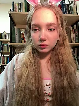 bambi lu online show from April 5, 2026, 10:29 pm