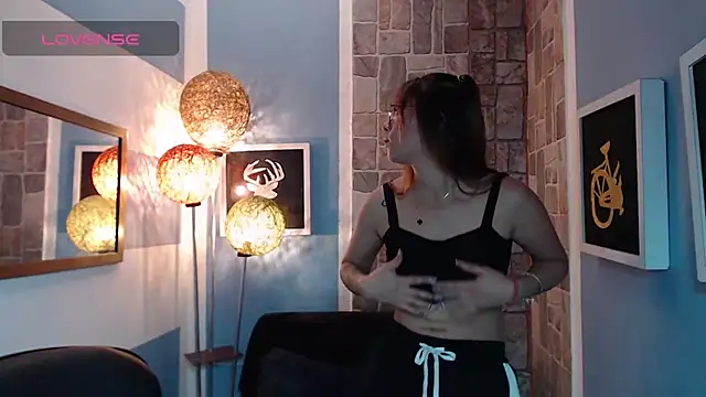 Snapshot of Fiorellaa_delsd chatting on November 5, 2025, 3:34 pm Fiorellaa delsd online show from November 5, 2025, 3:34 pm