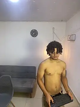 samxx muscle online show from April 23, 2026, 12:51 pm