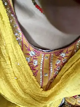 Snapshot of Eshwari_Chopra chatting on September 14, 2025, 5:17 am Eshwari Chopra online show from September 14, 2025, 5:17 am