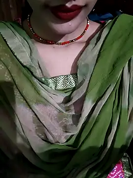 Snapshot of Eshwari_Chopra chatting on September 27, 2025, 12:10 pm Eshwari Chopra online show from September 27, 2025, 12:10 pm