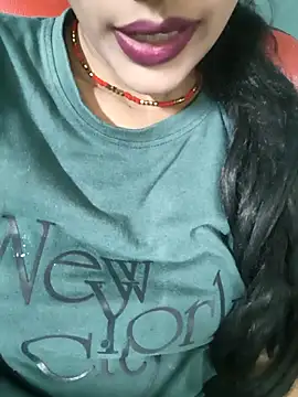 Snapshot of Eshwari_Chopra chatting on October 7, 2025, 7:27 am Eshwari Chopra online show from October 7, 2025, 7:27 am