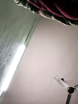 Snapshot of Eshwari_Chopra chatting on October 24, 2025, 2:30 am Eshwari Chopra online show from October 24, 2025, 2:30 am