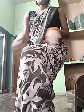 Snapshot of Eshwari_Chopra chatting on November 10, 2025, 4:55 am Eshwari Chopra online show from November 10, 2025, 4:55 am