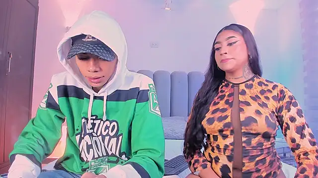 candyandmarilyn online show from November 8, 2025, 9:02 pm