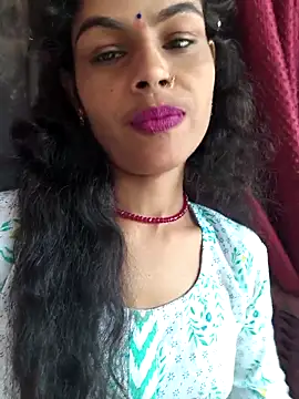 Snapshot of Eshna_Dabral chatting on September 18, 2025, 2:13 am Eshna Dabral online show from September 18, 2025, 2:13 am