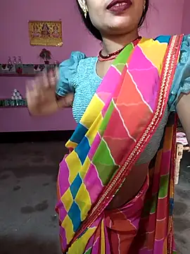 Eshna Dabral online show from November 12, 2025, 2:56 am