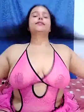 dulcewitch online show from December 20, 2025, 8:05 pm