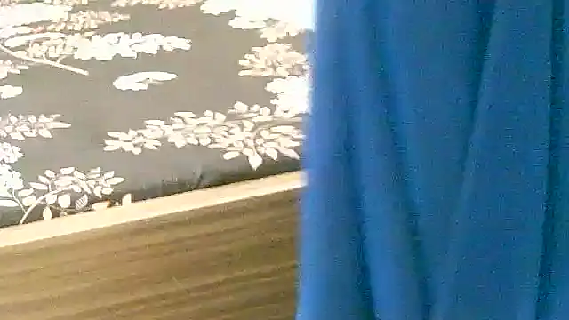 ragini m m s online show from November 10, 2025, 3:05 am