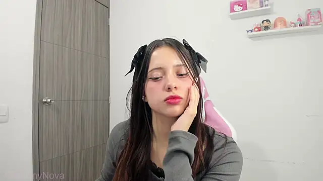 Snapshot of ImBunnyNova chatting on July 16, 2026, 2:06 am ImBunnyNova online show from July 16, 2026, 2:06 am