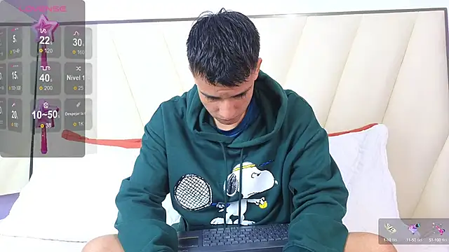 Hotboy21  online show from October 17, 2025, 3:53 am