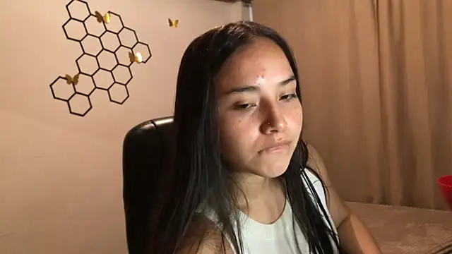 amelia hall online show from October 2, 2025, 3:41 pm