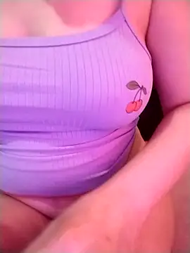 chahoda246 online show from April 6, 2026, 1:23 pm