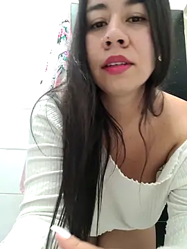 Snapshot of Yuli_Mars chatting on October 10, 2025, 9:36 pm Yuli Mars online show from October 10, 2025, 9:36 pm